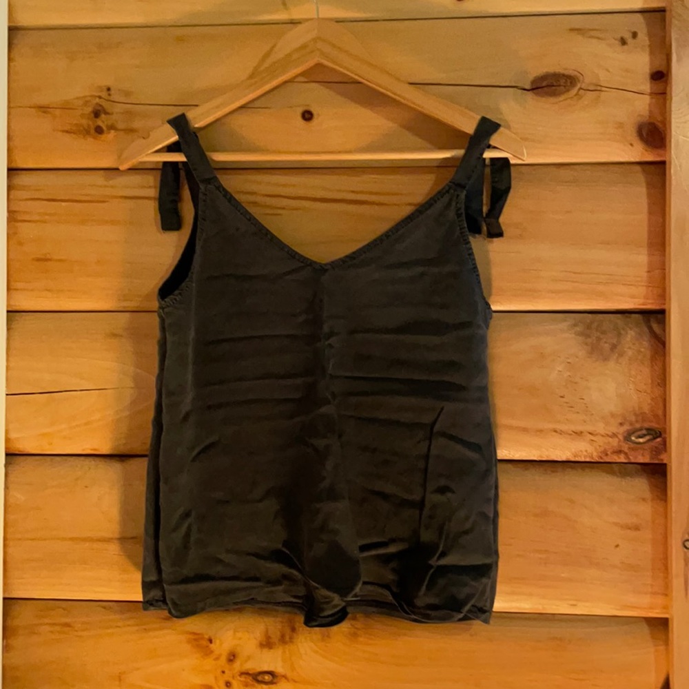 Cute tie tank top small
